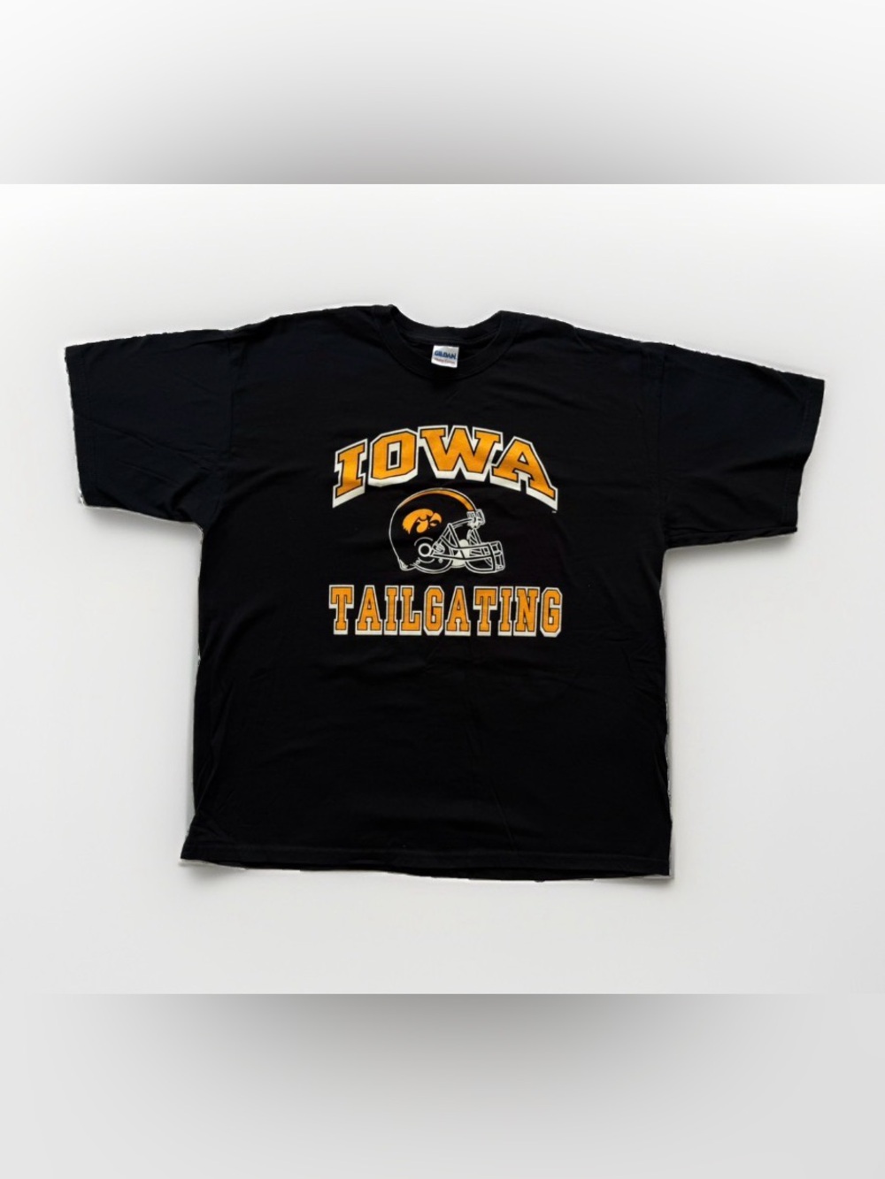 Iowa Hawkeyes Football Graphic T Shirt Tailgating Herky NCAA Big 10 Fan Gear XL